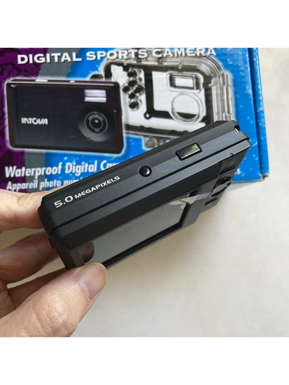 Intova IC500 Y2K Digital 5.0MP Sport Camera Digital Zoom Underwater Case Tested